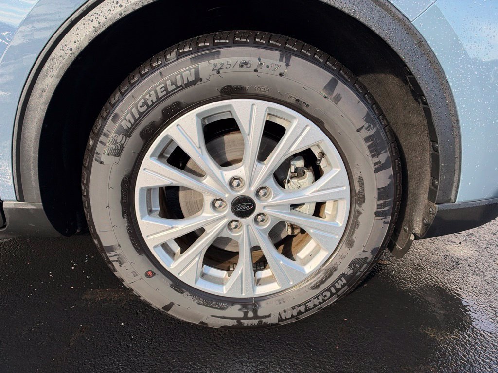 Used 2024 Ford Escape Active w/ Cold Weather Package FWD image 6