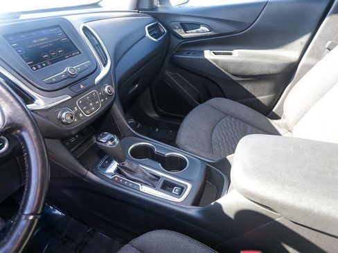 Used 2021 Chevrolet Equinox LT image 19
