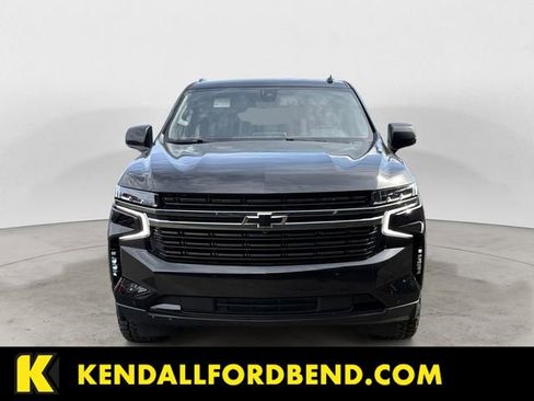 Used 2022 Chevrolet Suburban RST w/ Luxury Package AWD/4WD image 8