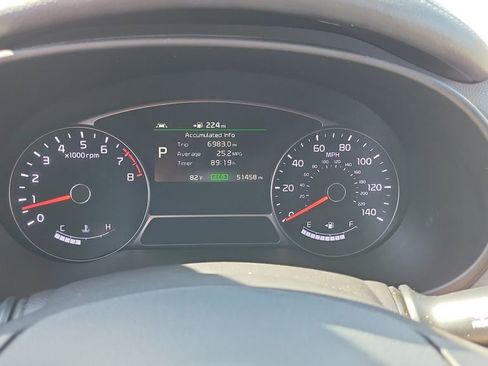 Used 2019 Kia Soul + w/ Primo Package FWD image 23