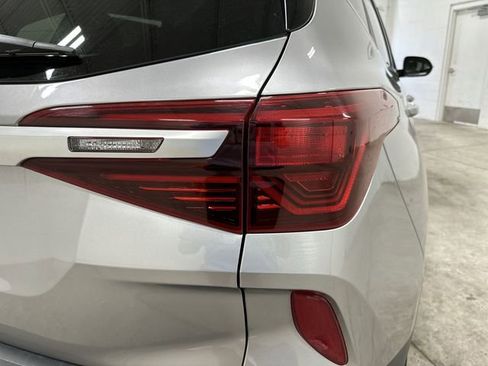 Used 2022 Kia Seltos S AWD/4WD image 22