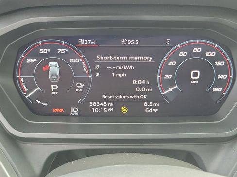 Used 2022 Audi Q4 e-tron Premium Plus w/ Premium Plus image 19