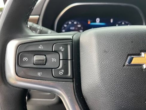 Used 2023 Chevrolet Suburban Premier AWD/4WD image 17