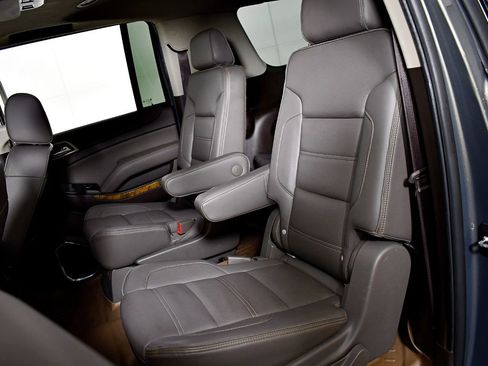 Used 2017 GMC Yukon XL Denali w/ Open Road Package image 41