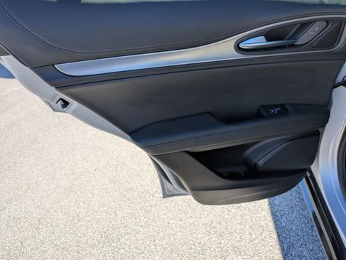 Used 2024 Alfa Romeo Stelvio AWD image 26