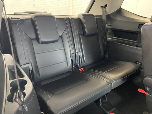 Used 2021 Volkswagen Atlas SE w/ Panoramic Sunroof Package image 13