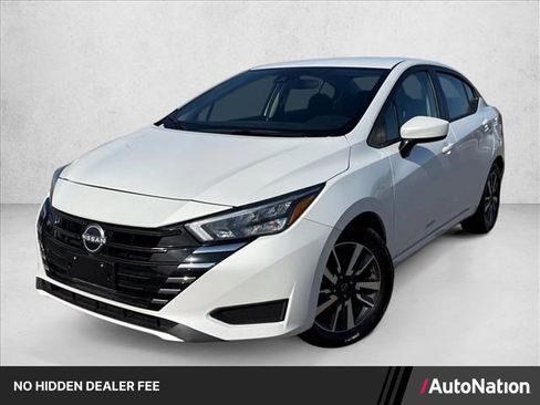 Used 2025 Nissan Versa SV FWD image 1