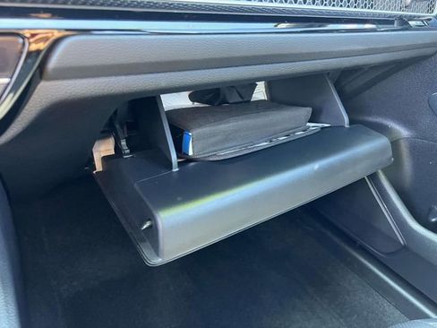 Used 2025 Honda Civic Sport image 36