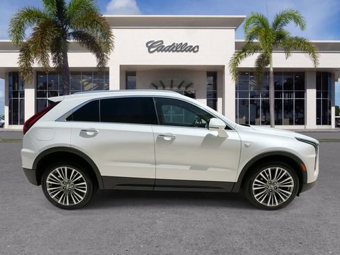 Certified 2024 Cadillac XT4 Premium Luxury FWD image 16
