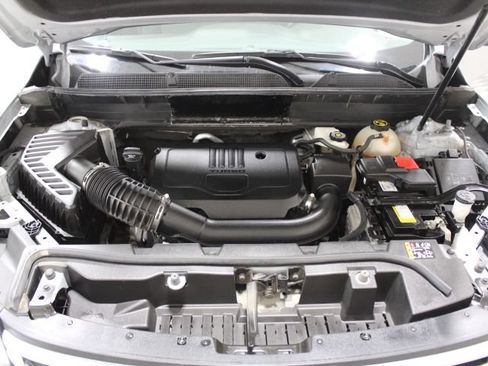 Used 2022 GMC Acadia SLE AWD/4WD image 50