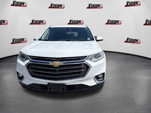 Used 2018 Chevrolet Traverse LT FWD image 2