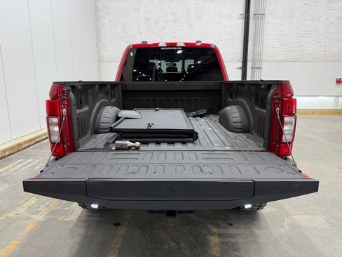 Used 2021 Ford F250 Lariat w/ Lariat Ultimate Package image 16