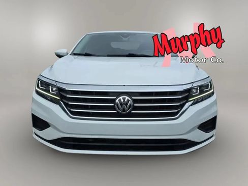 Used 2020 Volkswagen Passat 2.0T SE FWD image 4