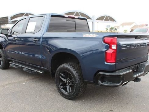 Used 2020 Chevrolet Silverado 1500 LT Trail Boss AWD/4WD image 7