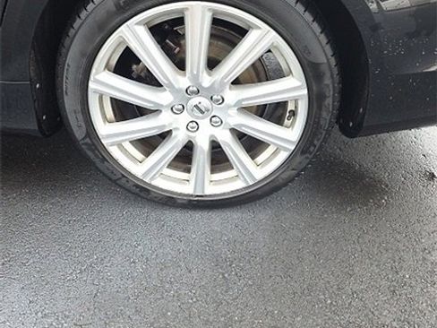 Used 2018 Volvo S90 T8 Inscription image 8