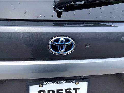 Used 2024 Toyota Sequoia Capstone AWD/4WD image 32