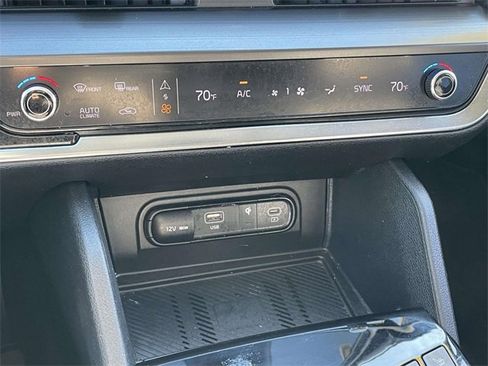 Certified 2024 Kia Sportage EX image 36
