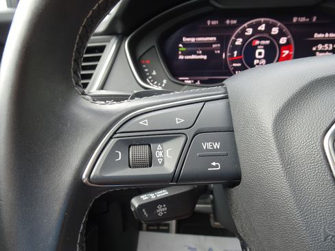 Used 2018 Audi SQ5 Prestige AWD/4WD image 24