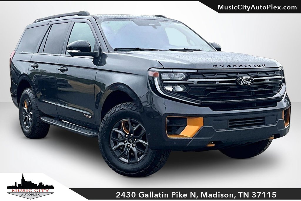 Used 2025 Ford Expedition Tremor AWD/4WD image 1