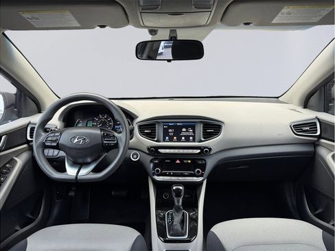 Used 2017 Hyundai Ioniq Blue FWD image 22