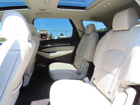 Used 2023 Buick Enclave Avenir w/ Trailering Package, 5000 lbs. AWD/4WD image 23