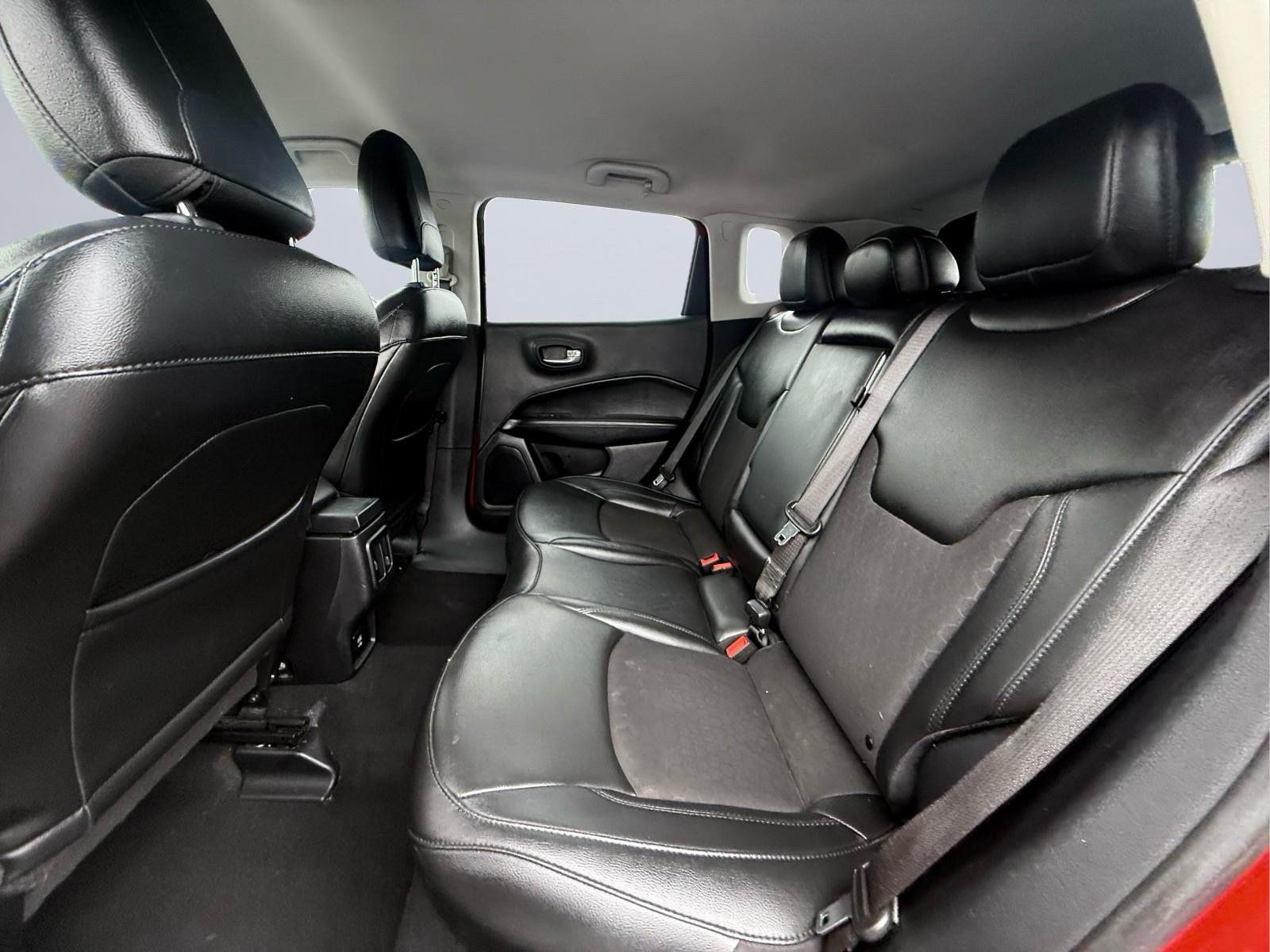 Used 2021 Jeep Compass Latitude FWD image 15