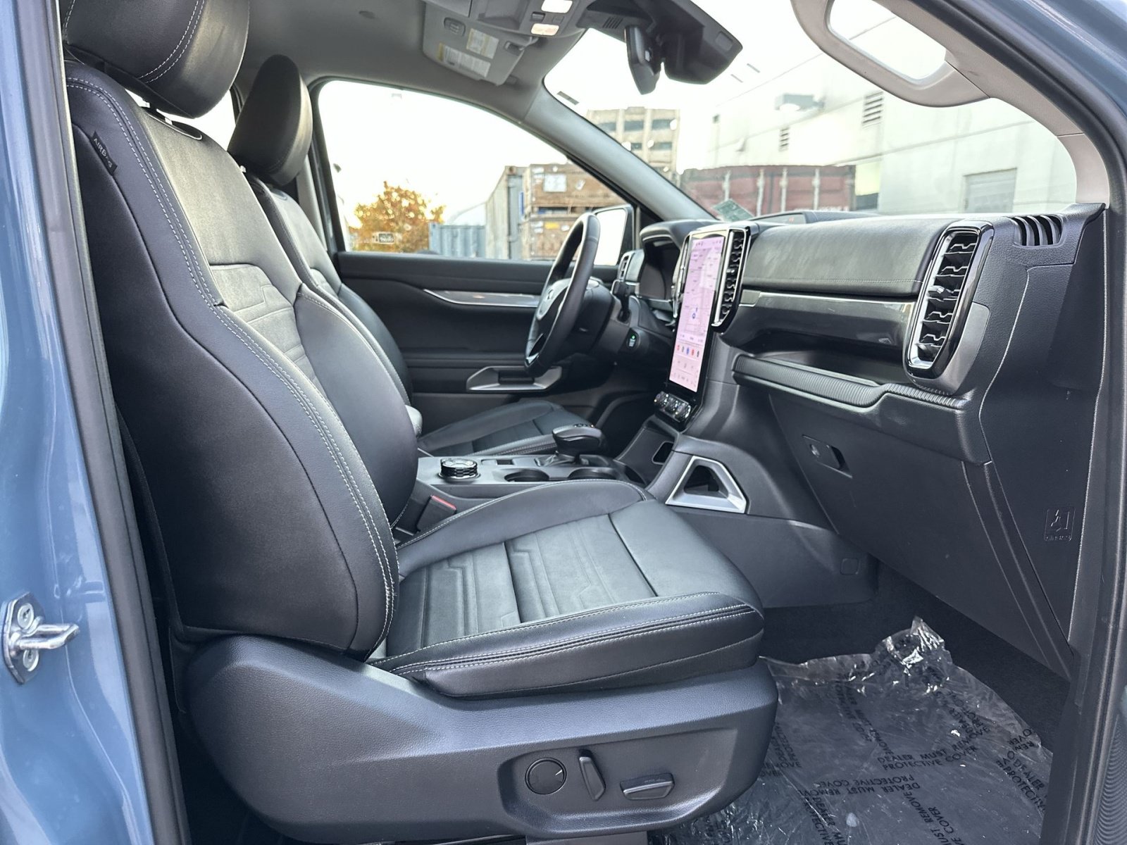 Used 2024 Ford Ranger Lariat w/ FX4 Off-Road Package AWD/4WD image 27