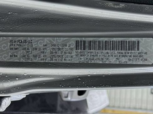 Used 2020 Jeep Wrangler Unlimited Sport AWD/4WD image 33