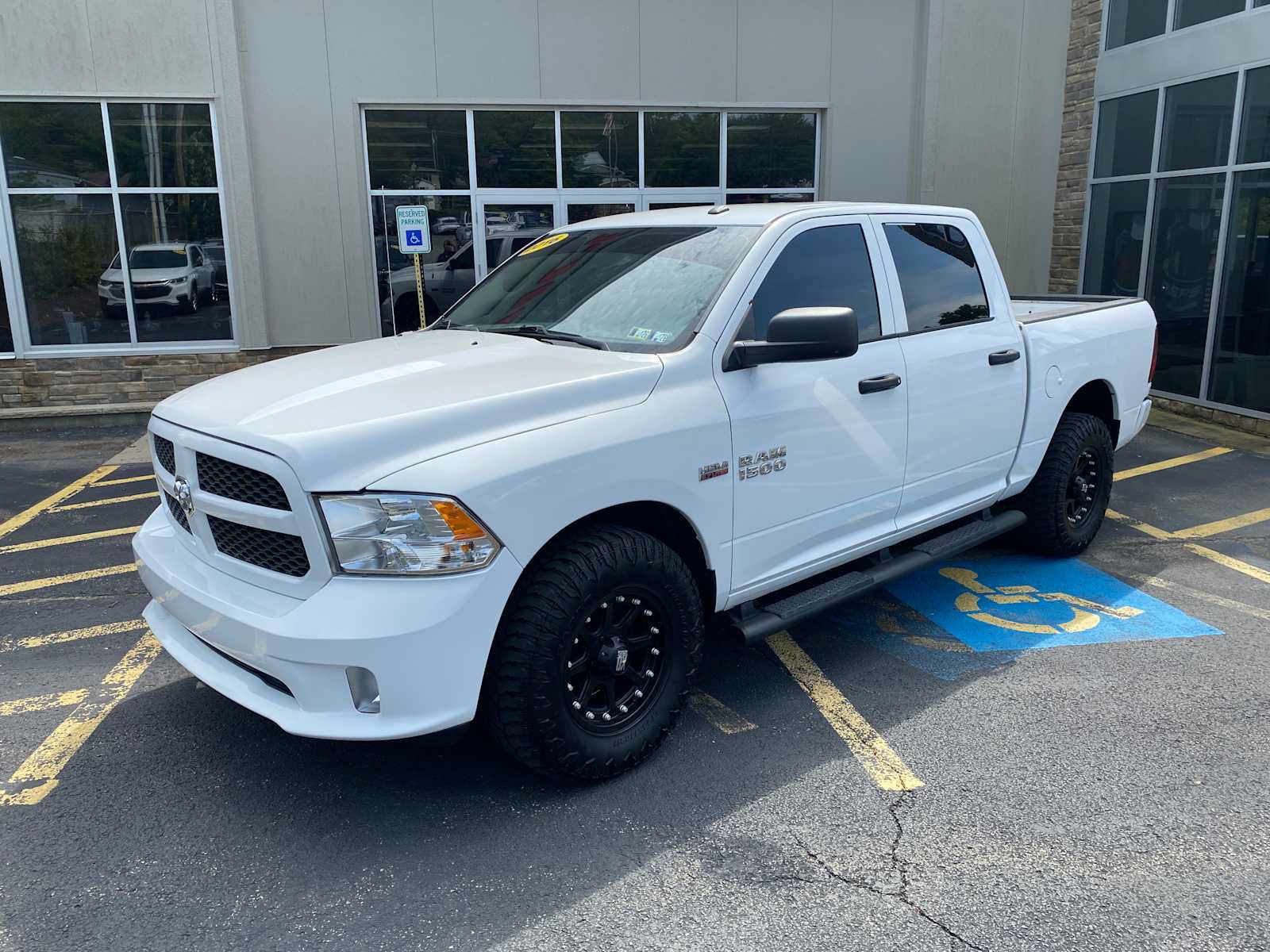 Used 2016 RAM 1500 Express AWD/4WD image 2