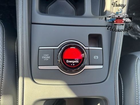 New 2025 Volkswagen Tiguan SE image 13