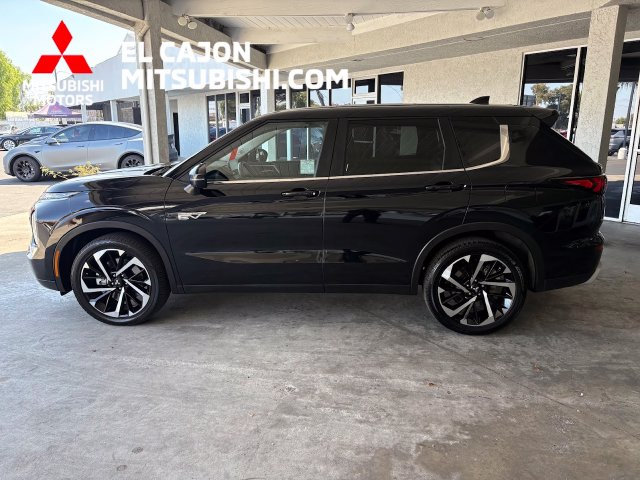 Used 2025 Mitsubishi Outlander SE AWD/4WD image 8