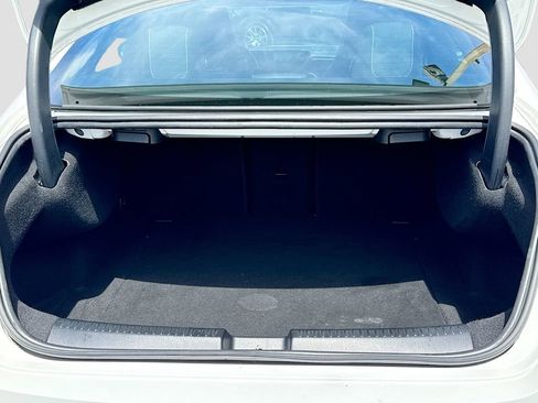 Used 2020 Mercedes-Benz CLA 250 w/ AMG Line image 11