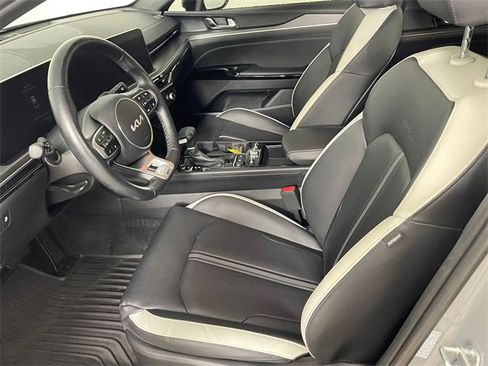 Certified 2025 Kia K5 GT-Line image 2