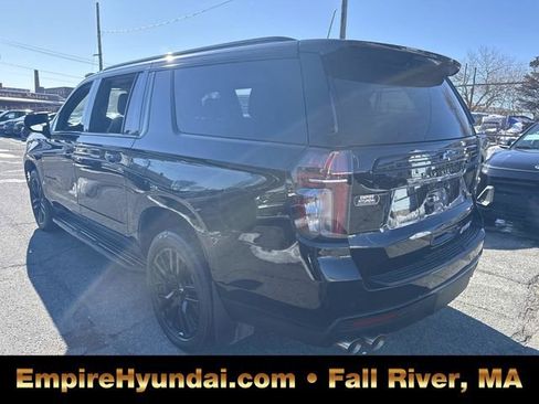 Used 2024 Chevrolet Suburban RST w/ Sport Performance Package image 9