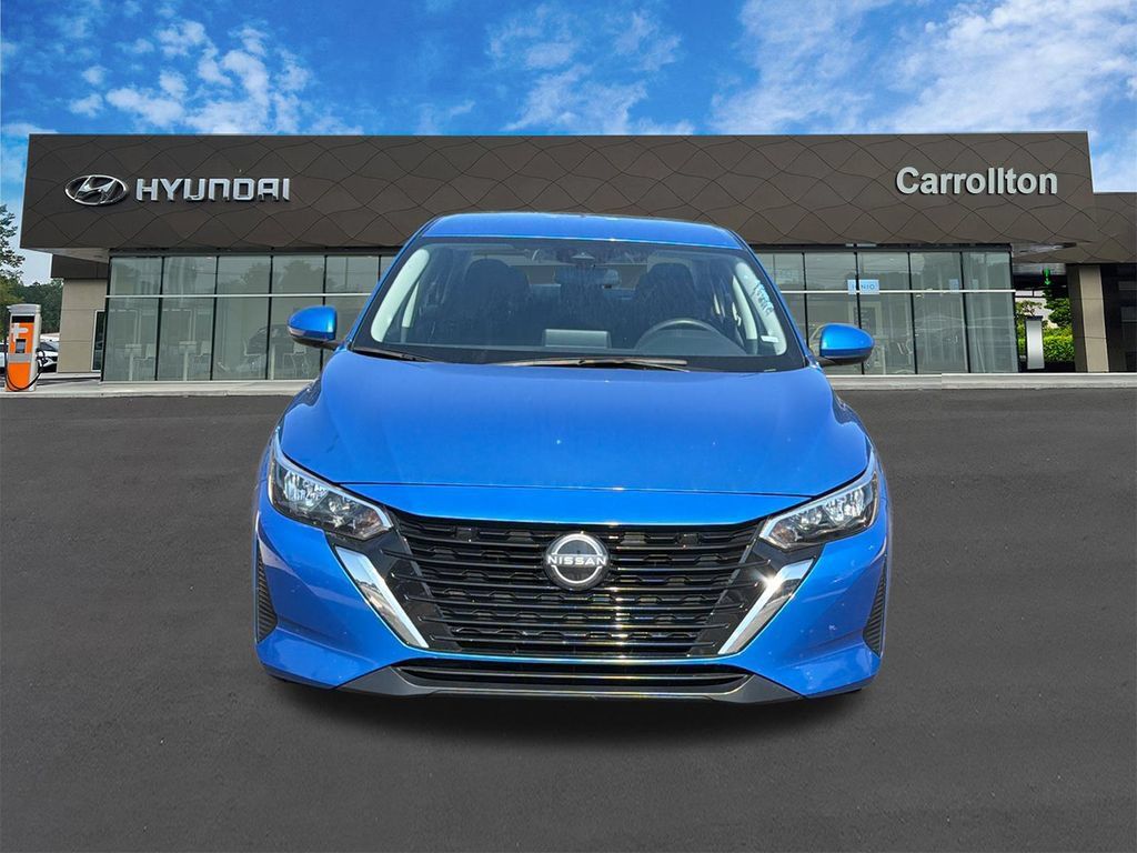 Used 2024 Nissan Sentra SV FWD image 2