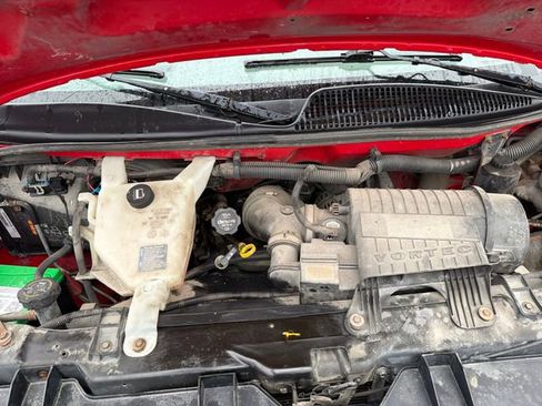 Used 2015 GMC Savana 3500 Extended image 17