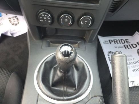 Used 2008 MAZDA MX-5 Miata Sport w/ Convenience Pkg image 21