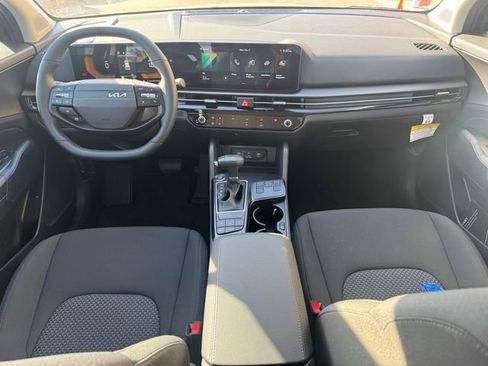 New 2026 Kia Sportage LX w/ LX Convenience Package FWD image 11