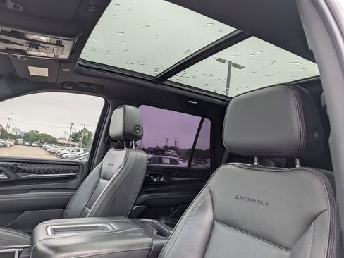 Used 2022 GMC Yukon Denali AWD/4WD image 26