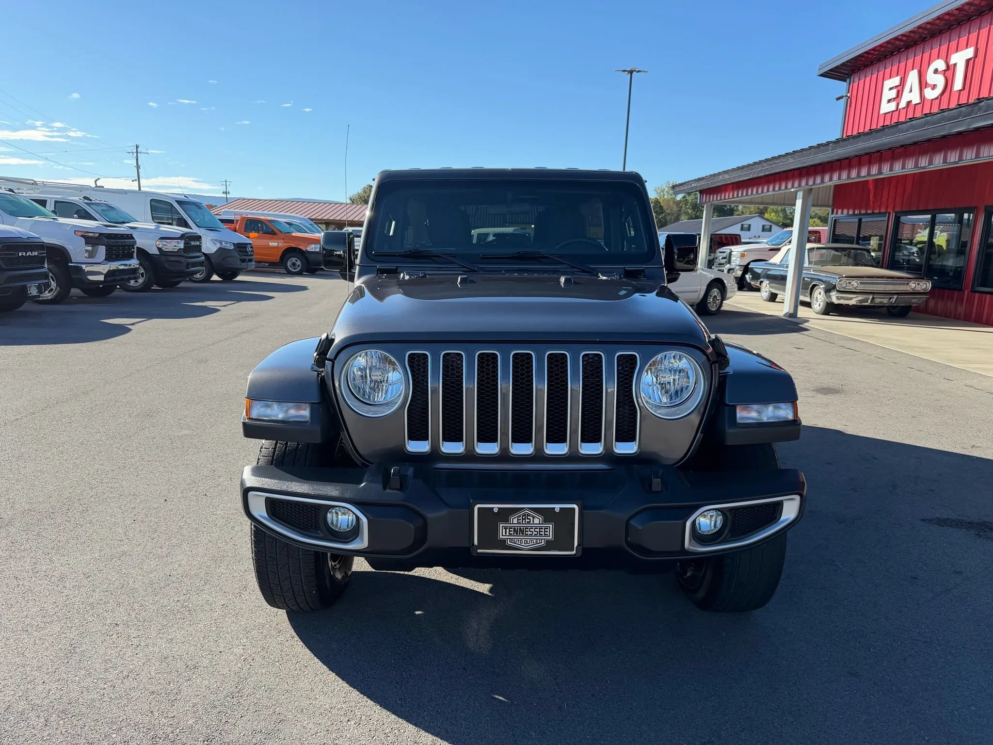Used 2020 Jeep Wrangler Unlimited Sahara AWD/4WD image 18