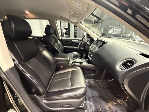 Certified 2020 Nissan Pathfinder SL w/ Cargo Package image 25