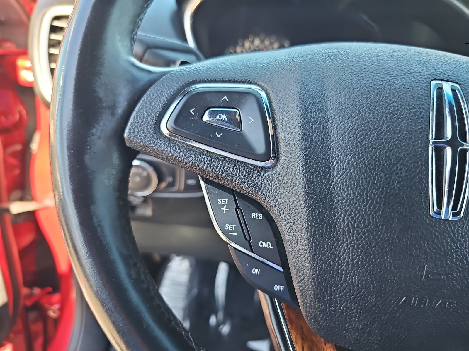 Used 2016 Lincoln MKX Select w/ Select Plus Package FWD image 17