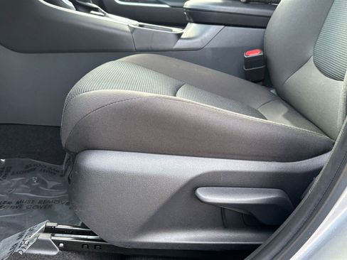 Used 2025 Toyota RAV4 LE image 23