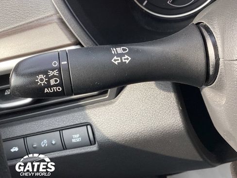 Used 2025 Nissan Altima 2.5 SV AWD/4WD image 22