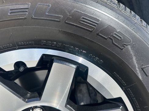 Used 2024 Toyota 4Runner TRD Off-Road Premium image 32