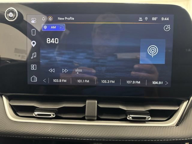 Used 2025 Chevrolet Equinox LT w/ Convenience Package II AWD/4WD image 16