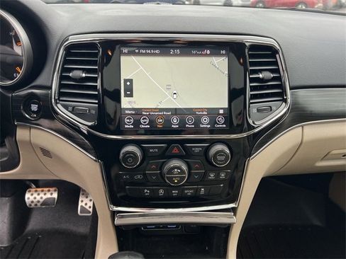 Used 2020 Jeep Grand Cherokee Limited w/ Luxury Group II image 21