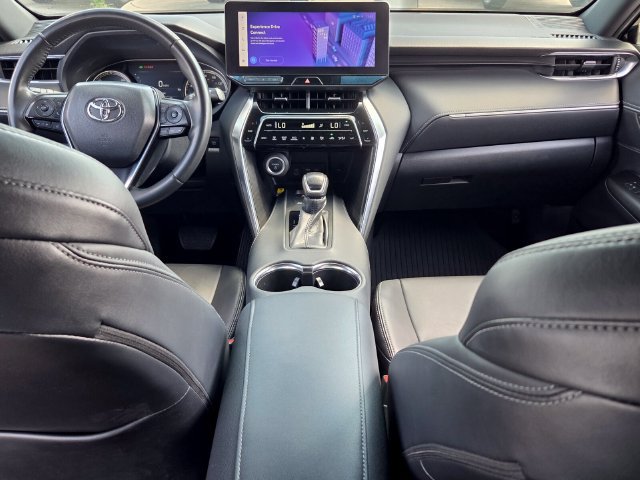 Used 2023 Toyota Venza Nightshade AWD/4WD image 8