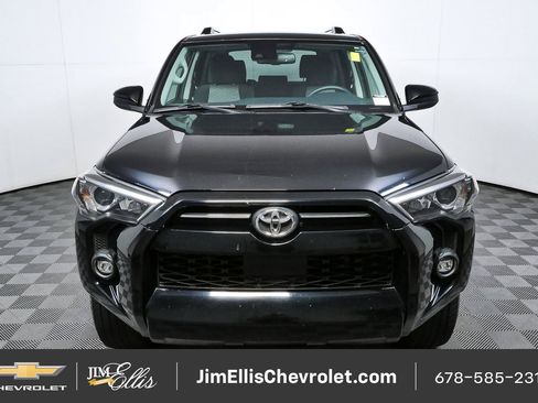 Used 2021 Toyota 4Runner SR5 AWD/4WD image 32