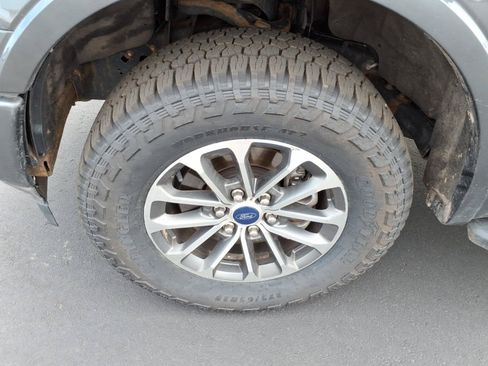 Used 2020 Ford F150 XLT w/ Equipment Group 302A Luxury AWD/4WD image 9